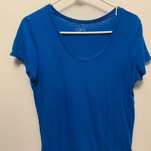 **Loft cyan scoop neck tee size medium